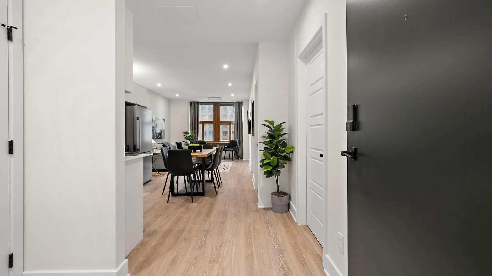 Hotel 511 Place D'Armes Luxury Apartments Montreal