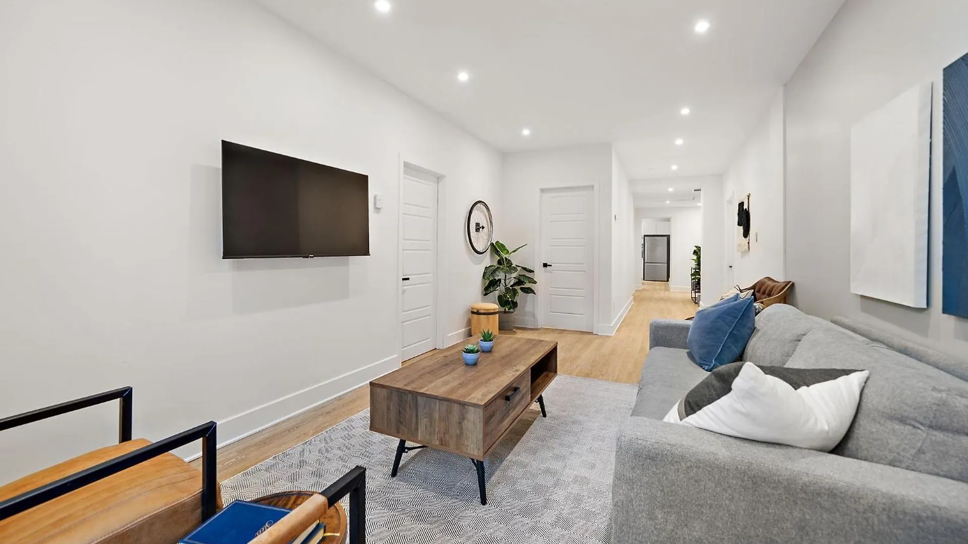 Hotel 511 Place D'Armes Luxury Apartments Montreal 0*,  Canada