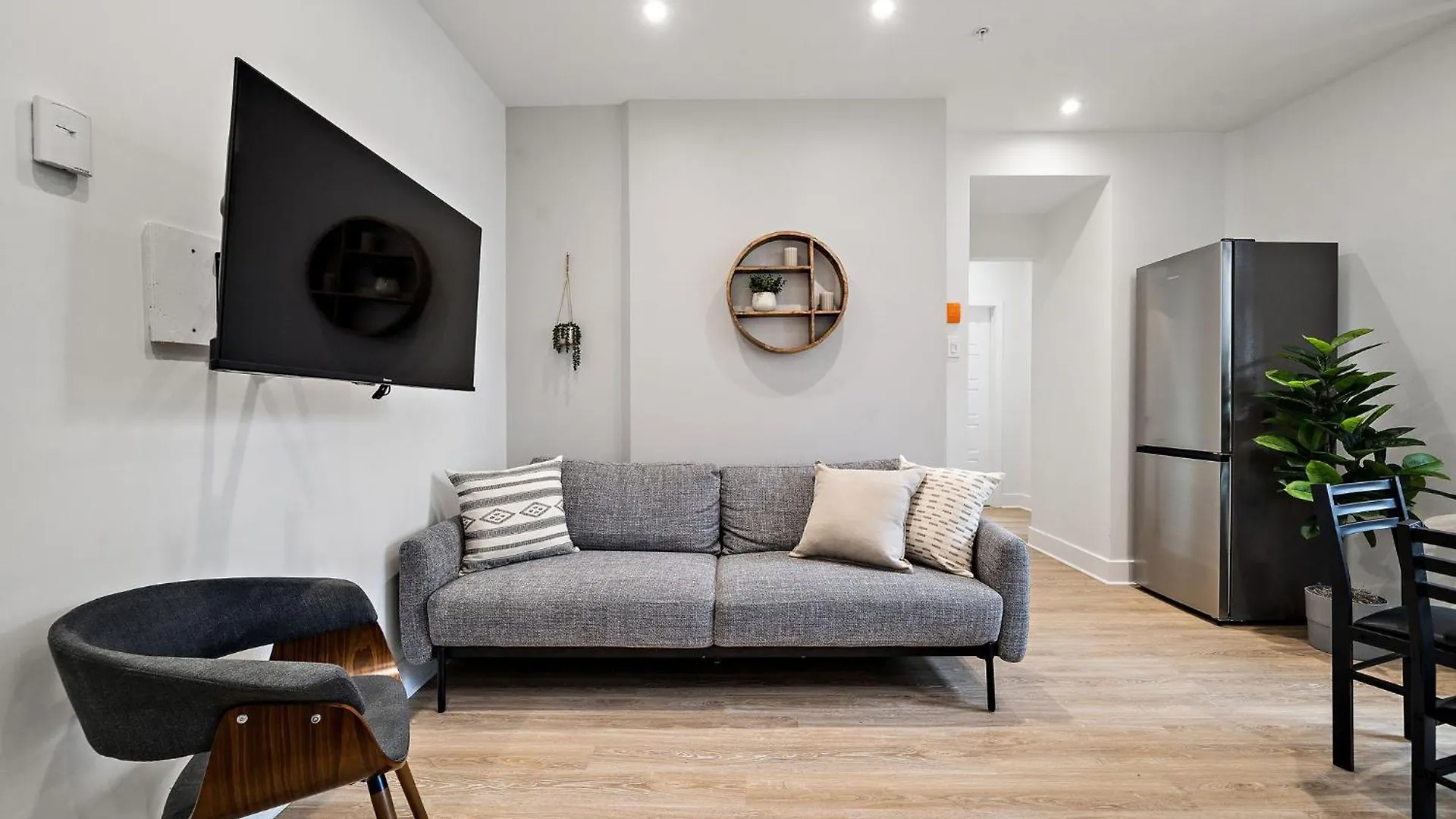 Hotel 511 Place D'Armes Luxury Apartments Montreal