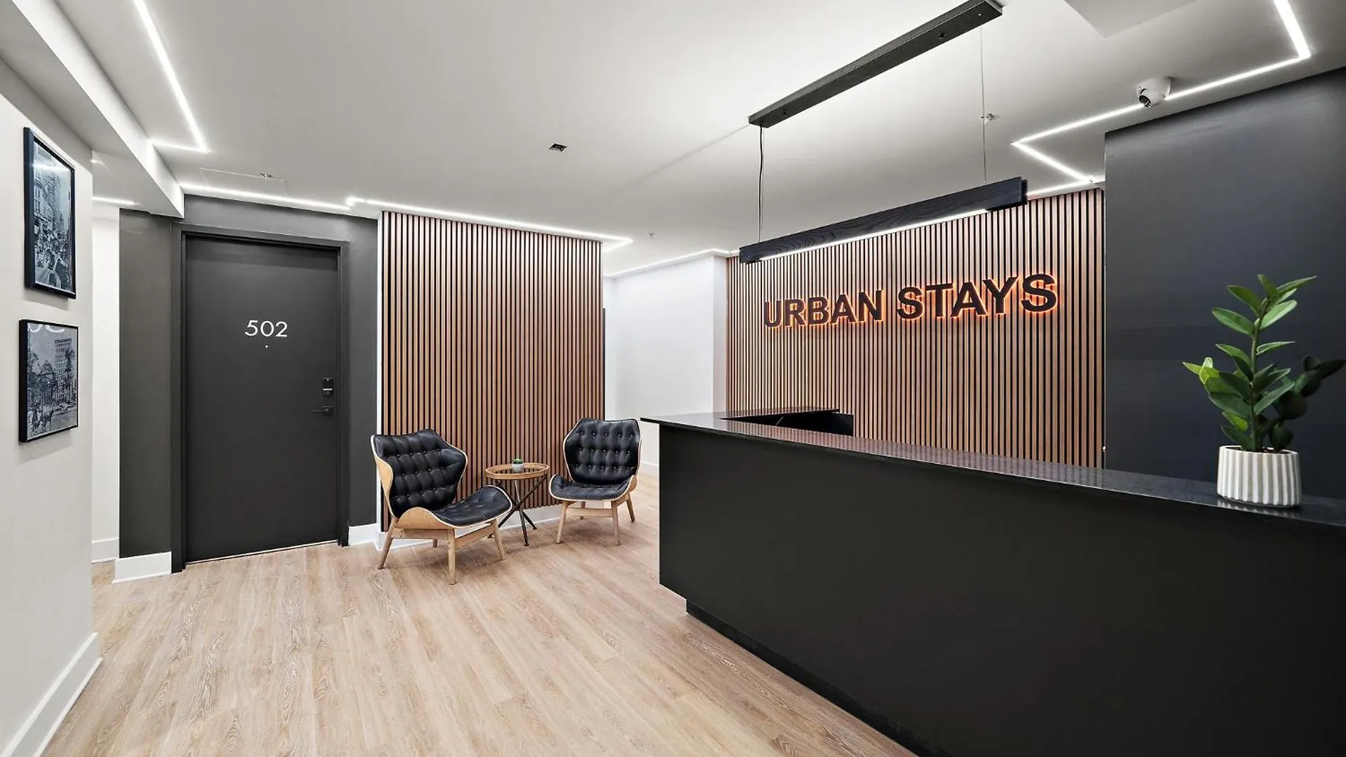 Hotel 511 Place D'Armes Luxury Apartments Montreal