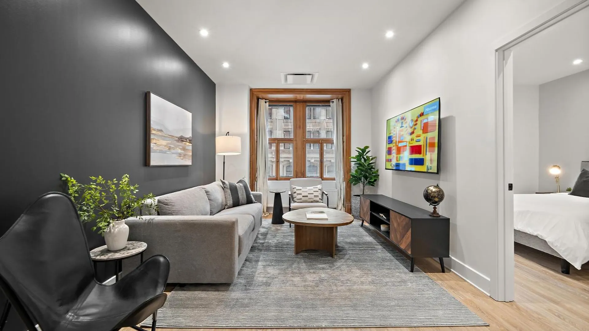 Hotel 511 Place D\'Armes Luxury Apartments location