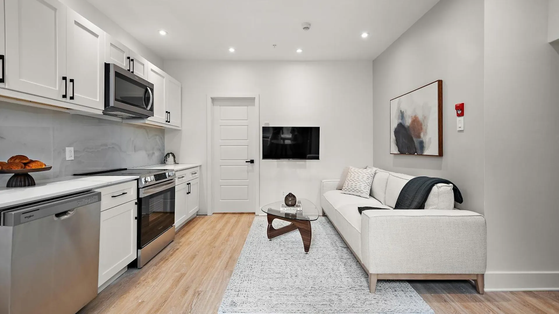 Hotel 511 Place D'Armes Luxury Apartments Montreal