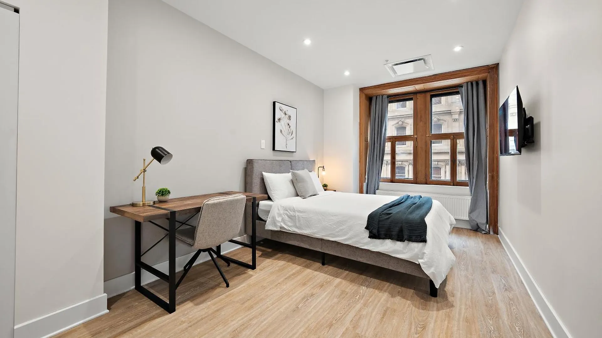 Hotel 511 Place D'Armes Luxury Apartments Montreal 0*,