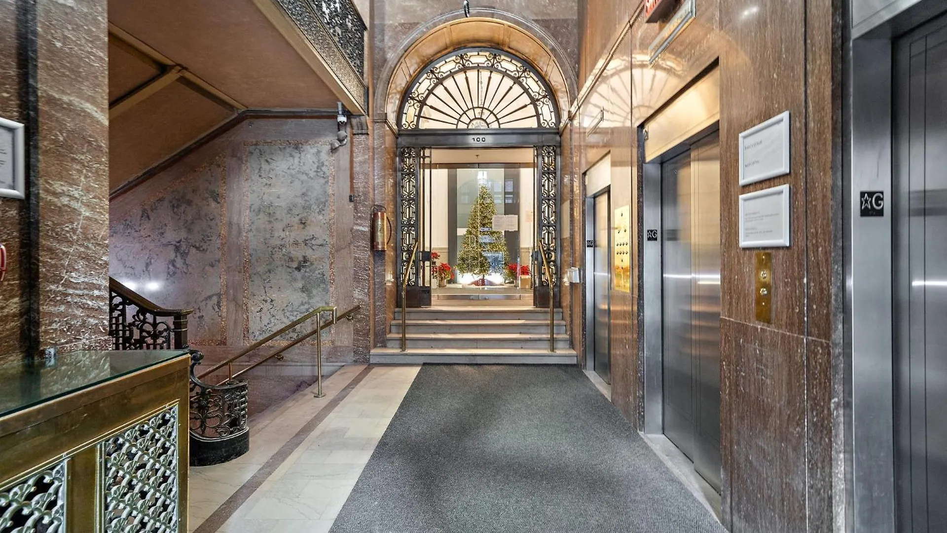 Hotel 511 Place D'Armes Luxury Apartments Montreal